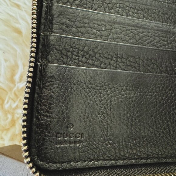 Gucci Black Pebbled Leather Continental Wallet with Tassel - Picture 8 of 12